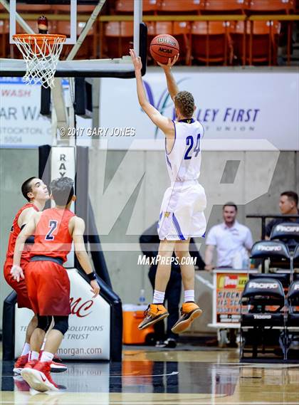 Thumbnail 2 in Sacramento Waldorf vs Sacramento Adventist (CIF SJS D6 Final) photogallery.