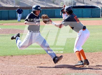 Thumbnail 3 in Bishop Gorman vs. Spring Valley photogallery.