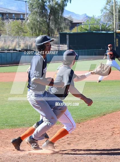 Thumbnail 2 in Bishop Gorman vs. Spring Valley photogallery.