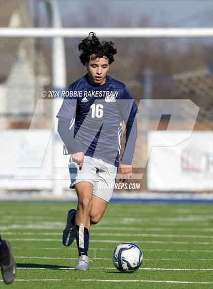 Thumbnail 3 in Ranchview vs. Progreso (Sulphur Springs 4A Elite Tournament) photogallery.
