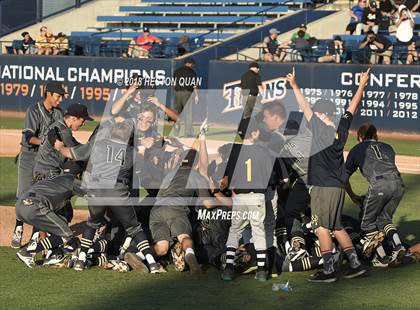 Thumbnail 3 in Yucaipa vs. Beckman (CIF-SS D2 Final) photogallery.