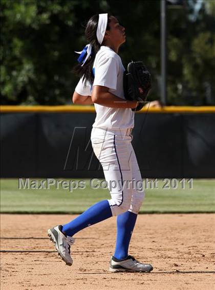 Thumbnail 3 in Carson vs. El Camino Real (CIF LACS Final) photogallery.