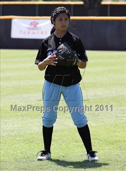 Thumbnail 3 in Carson vs. El Camino Real (CIF LACS Final) photogallery.
