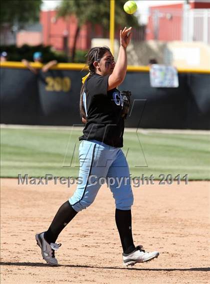 Thumbnail 2 in Carson vs. El Camino Real (CIF LACS Final) photogallery.