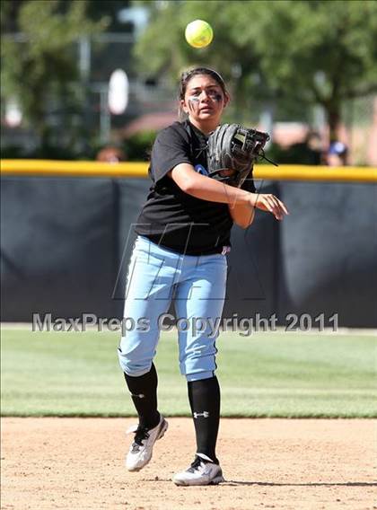 Thumbnail 2 in Carson vs. El Camino Real (CIF LACS Final) photogallery.