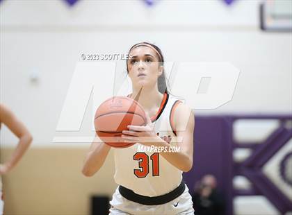 Thumbnail 3 in Portsmouth West vs. Wheelersburg (OHSAA D3 Regional Final) photogallery.