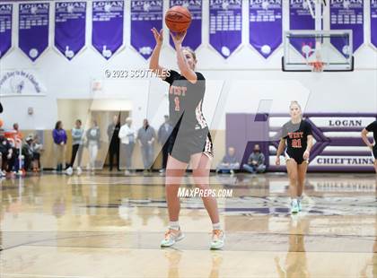 Thumbnail 1 in Portsmouth West vs. Wheelersburg (OHSAA D3 Regional Final) photogallery.