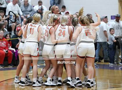 Thumbnail 3 in Portsmouth West vs. Wheelersburg (OHSAA D3 Regional Final) photogallery.