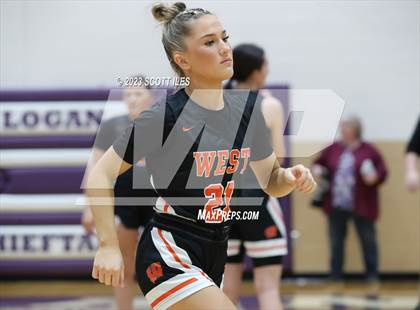 Thumbnail 3 in Portsmouth West vs. Wheelersburg (OHSAA D3 Regional Final) photogallery.