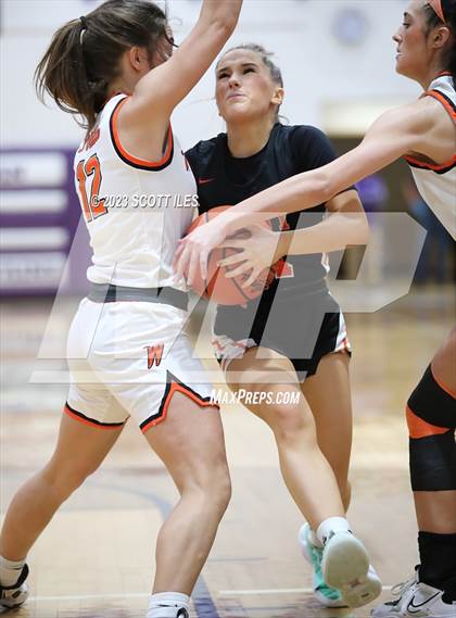 Thumbnail 2 in Portsmouth West vs. Wheelersburg (OHSAA D3 Regional Final) photogallery.