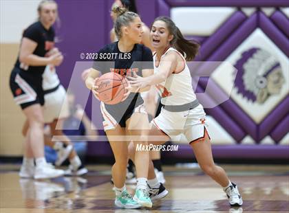 Thumbnail 1 in Portsmouth West vs. Wheelersburg (OHSAA D3 Regional Final) photogallery.