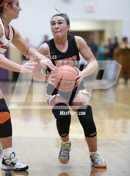 Thumbnail 2 in Portsmouth West vs. Wheelersburg (OHSAA D3 Regional Final) photogallery.