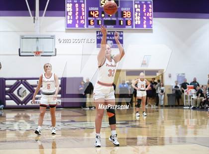 Thumbnail 1 in Portsmouth West vs. Wheelersburg (OHSAA D3 Regional Final) photogallery.