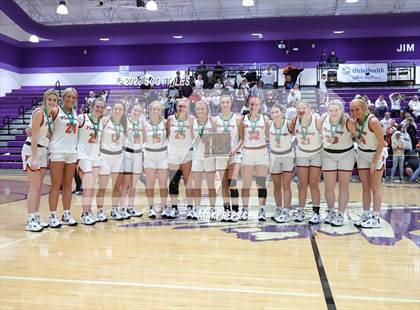 Thumbnail 2 in Portsmouth West vs. Wheelersburg (OHSAA D3 Regional Final) photogallery.