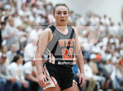 Thumbnail 1 in Portsmouth West vs. Wheelersburg (OHSAA D3 Regional Final) photogallery.