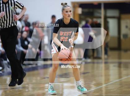 Thumbnail 1 in Portsmouth West vs. Wheelersburg (OHSAA D3 Regional Final) photogallery.