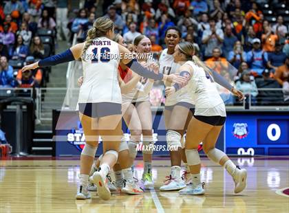 Thumbnail 1 in McKinney North vs. Flour Bluff (UIL 5A Volleyball Division I Final) photogallery.
