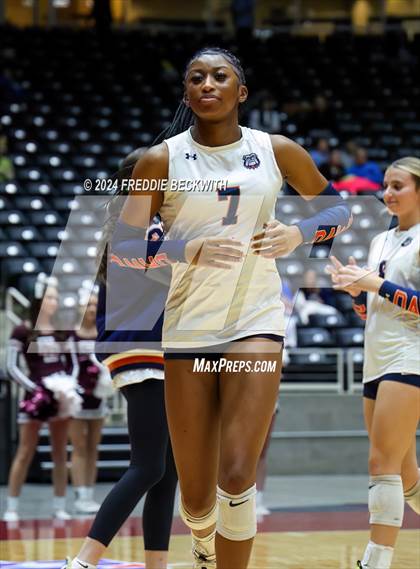 Thumbnail 3 in McKinney North vs. Flour Bluff (UIL 5A Volleyball Division I Final) photogallery.