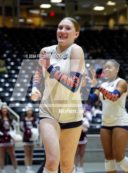 Thumbnail 3 in McKinney North vs. Flour Bluff (UIL 5A Volleyball Division I Final) photogallery.