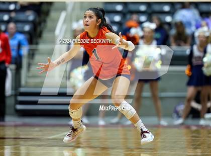 Thumbnail 2 in McKinney North vs. Flour Bluff (UIL 5A Volleyball Division I Final) photogallery.
