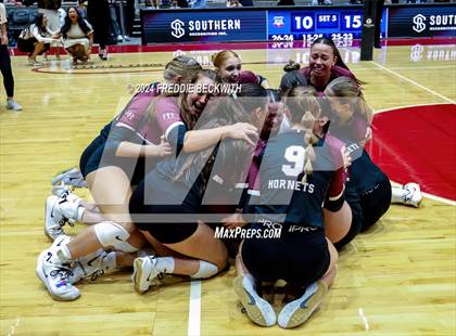 Thumbnail 2 in McKinney North vs. Flour Bluff (UIL 5A Volleyball Division I Final) photogallery.