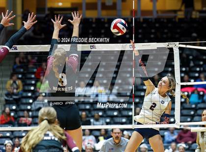 Thumbnail 1 in McKinney North vs. Flour Bluff (UIL 5A Volleyball Division I Final) photogallery.