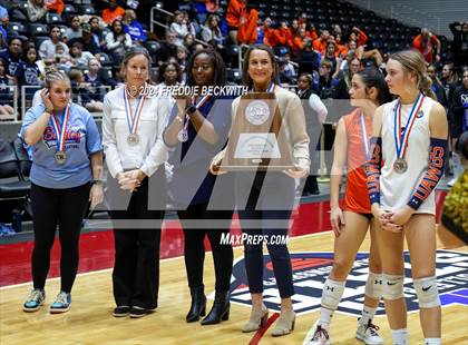 Thumbnail 1 in McKinney North vs. Flour Bluff (UIL 5A Volleyball Division I Final) photogallery.