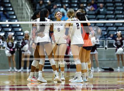 Thumbnail 2 in McKinney North vs. Flour Bluff (UIL 5A Volleyball Division I Final) photogallery.