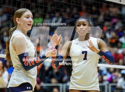 Thumbnail 1 in McKinney North vs. Flour Bluff (UIL 5A Volleyball Division I Final) photogallery.