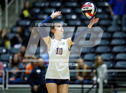 Thumbnail 1 in McKinney North vs. Flour Bluff (UIL 5A Volleyball Division I Final) photogallery.