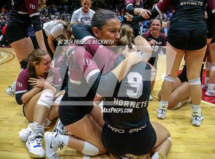 Thumbnail 1 in McKinney North vs. Flour Bluff (UIL 5A Volleyball Division I Final) photogallery.