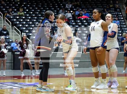 Thumbnail 2 in McKinney North vs. Flour Bluff (UIL 5A Volleyball Division I Final) photogallery.