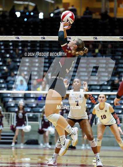 Thumbnail 2 in McKinney North vs. Flour Bluff (UIL 5A Volleyball Division I Final) photogallery.