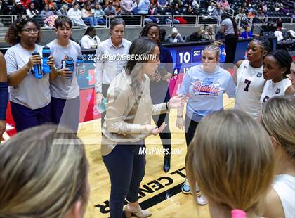Thumbnail 3 in McKinney North vs. Flour Bluff (UIL 5A Volleyball Division I Final) photogallery.