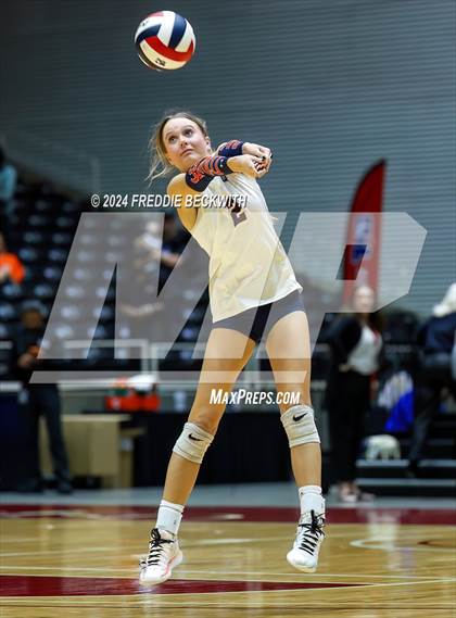 Thumbnail 1 in McKinney North vs. Flour Bluff (UIL 5A Volleyball Division I Final) photogallery.
