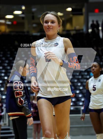 Thumbnail 1 in McKinney North vs. Flour Bluff (UIL 5A Volleyball Division I Final) photogallery.