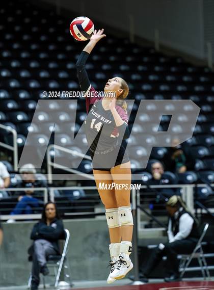 Thumbnail 3 in McKinney North vs. Flour Bluff (UIL 5A Volleyball Division I Final) photogallery.