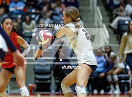 Thumbnail 2 in McKinney North vs. Flour Bluff (UIL 5A Volleyball Division I Final) photogallery.