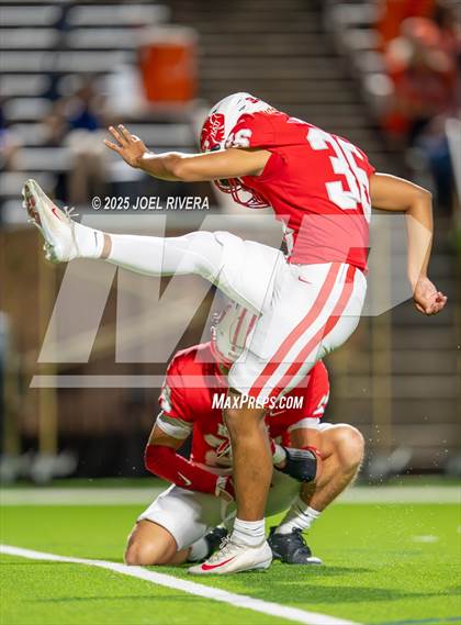 Thumbnail 3 in Seven Lakes @ Katy photogallery.