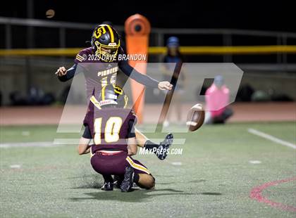 Thumbnail 1 in Camarillo @ Simi Valley photogallery.