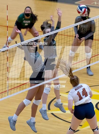 Thumbnail 1 in Reagan [Ronald] vs Madison photogallery.