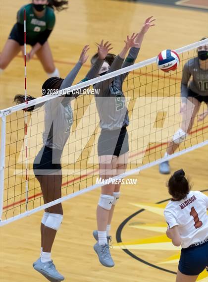 Thumbnail 1 in Reagan [Ronald] vs Madison photogallery.