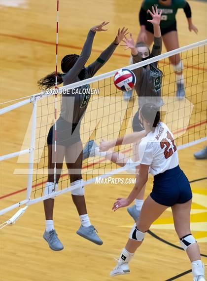 Thumbnail 3 in Reagan [Ronald] vs Madison photogallery.