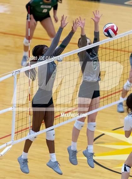 Thumbnail 2 in Reagan [Ronald] vs Madison photogallery.