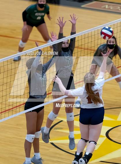 Thumbnail 3 in Reagan [Ronald] vs Madison photogallery.