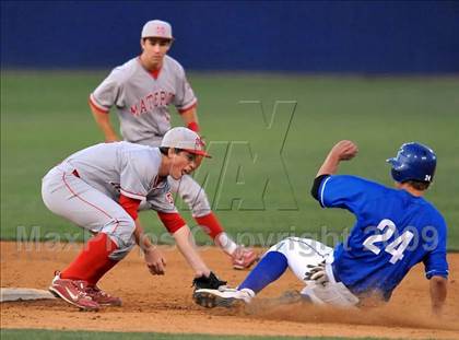 Thumbnail 1 in El Toro vs. Mater Dei (Anderson Bat Classic) photogallery.
