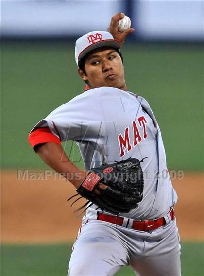 Thumbnail 3 in El Toro vs. Mater Dei (Anderson Bat Classic) photogallery.