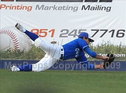 Thumbnail 1 in El Toro vs. Mater Dei (Anderson Bat Classic) photogallery.