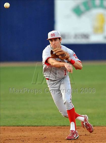 Thumbnail 3 in El Toro vs. Mater Dei (Anderson Bat Classic) photogallery.