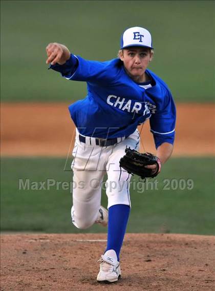 Thumbnail 3 in El Toro vs. Mater Dei (Anderson Bat Classic) photogallery.